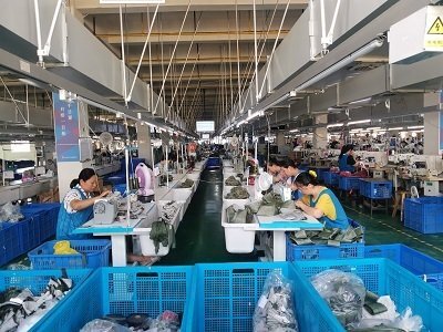 先進的現代化帽廠如普帽業